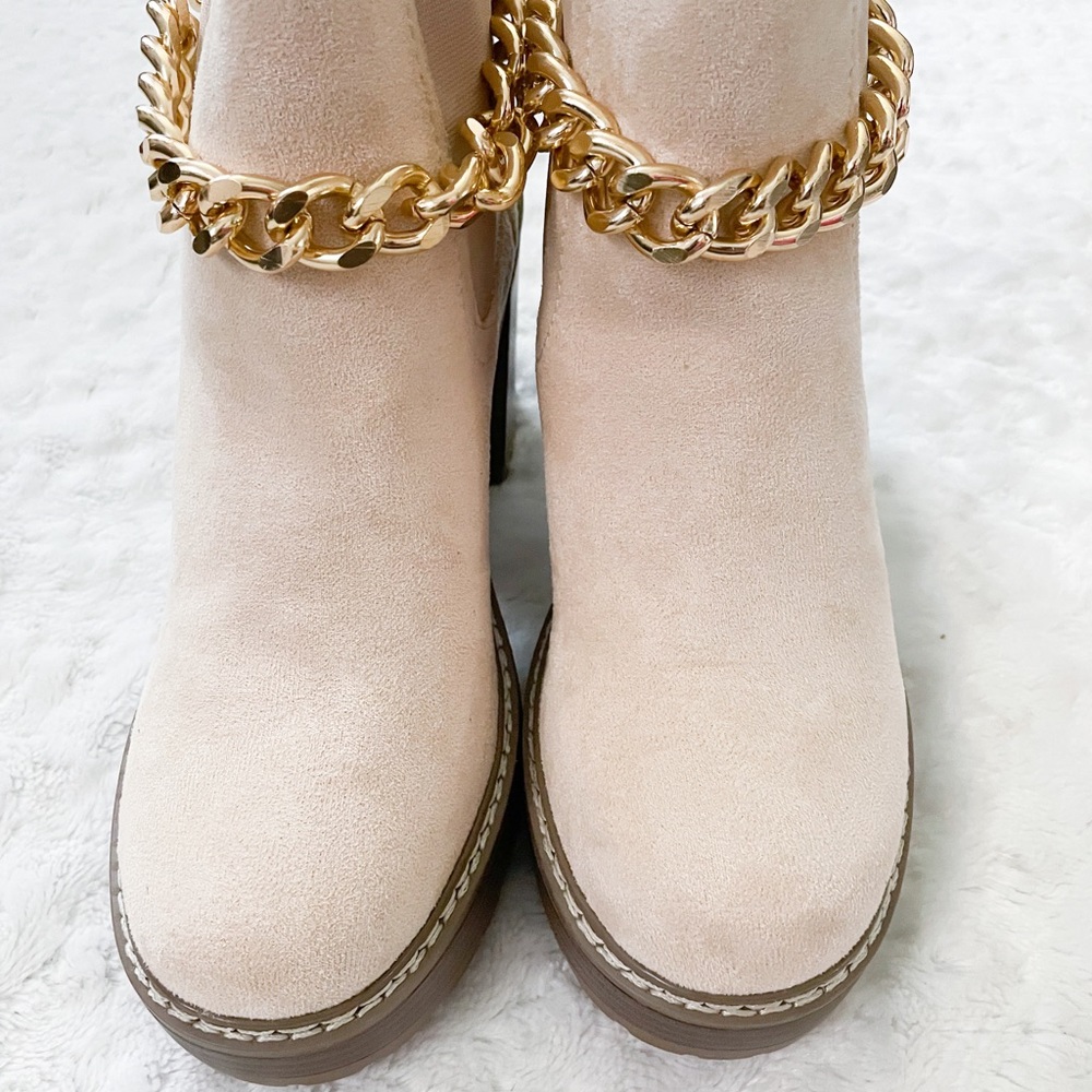 NIB- OLIVIA MILLER Chain Heel Lug Boot - Picture 5 of 16